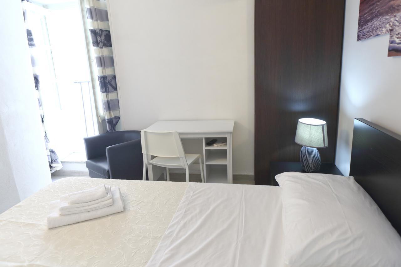 Palazzo Melnis Bed & Breakfast Cefalu Exterior photo